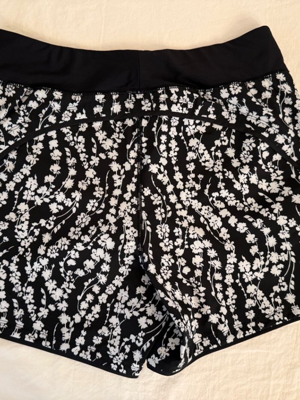🔥 Land’s End Swim Shorts Size 8 - Picture 5 of 9